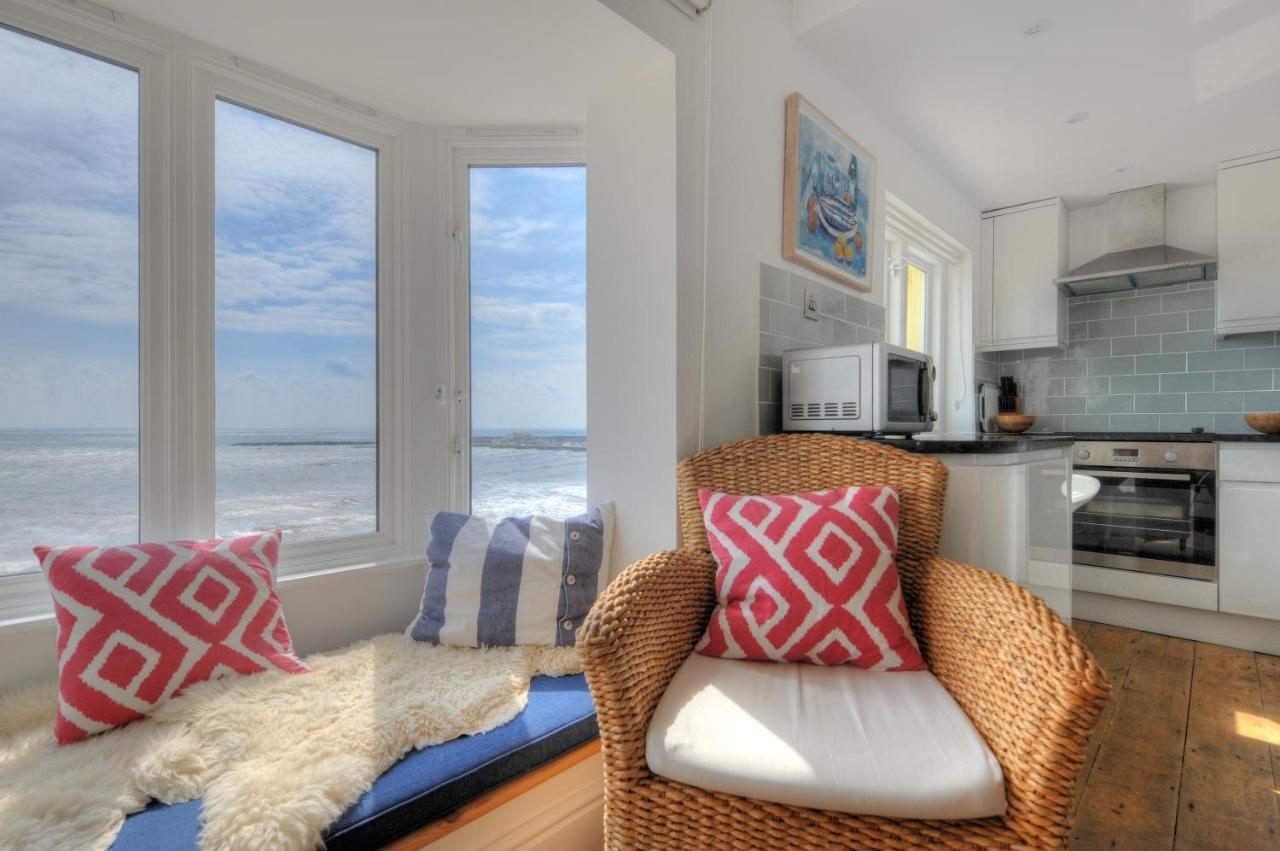Starfish Apartment Лайм Риджис Екстериор снимка